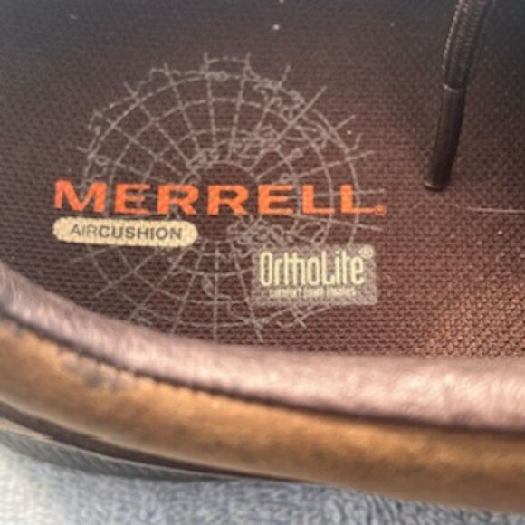 Size: 10.5 . Ortholite Aircushion Loafers . Merrell . Retail $164.99 Pre-Owned